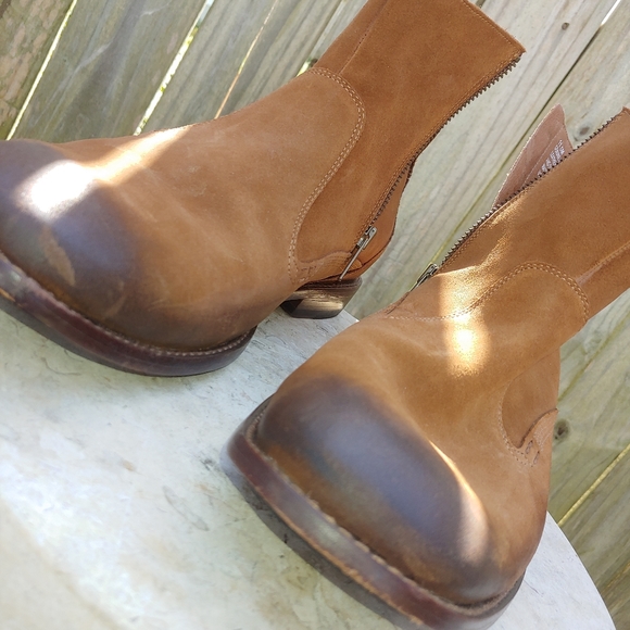 Timberland Collection Baluster Boots - Picture 2 of 14